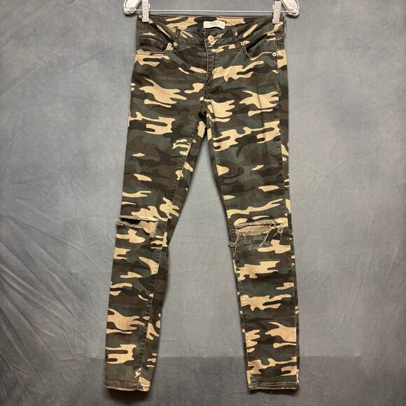 Forever 21 Army Camo Pants Skinny Jeans Juniors 25 Stretchy Distressed Grunge - Picture 1 of 12